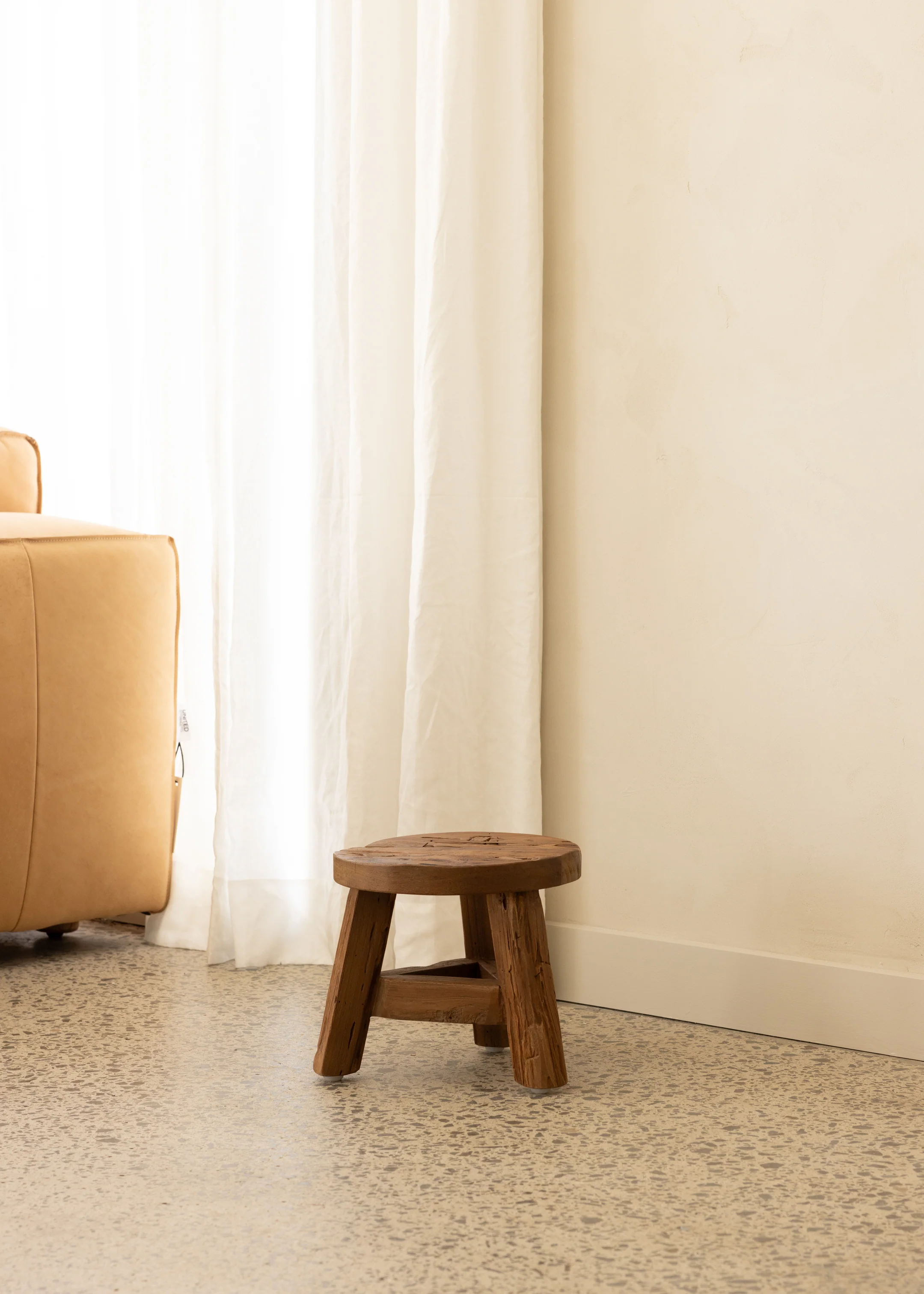 Dallas Stool / Dark Teak - Image 3