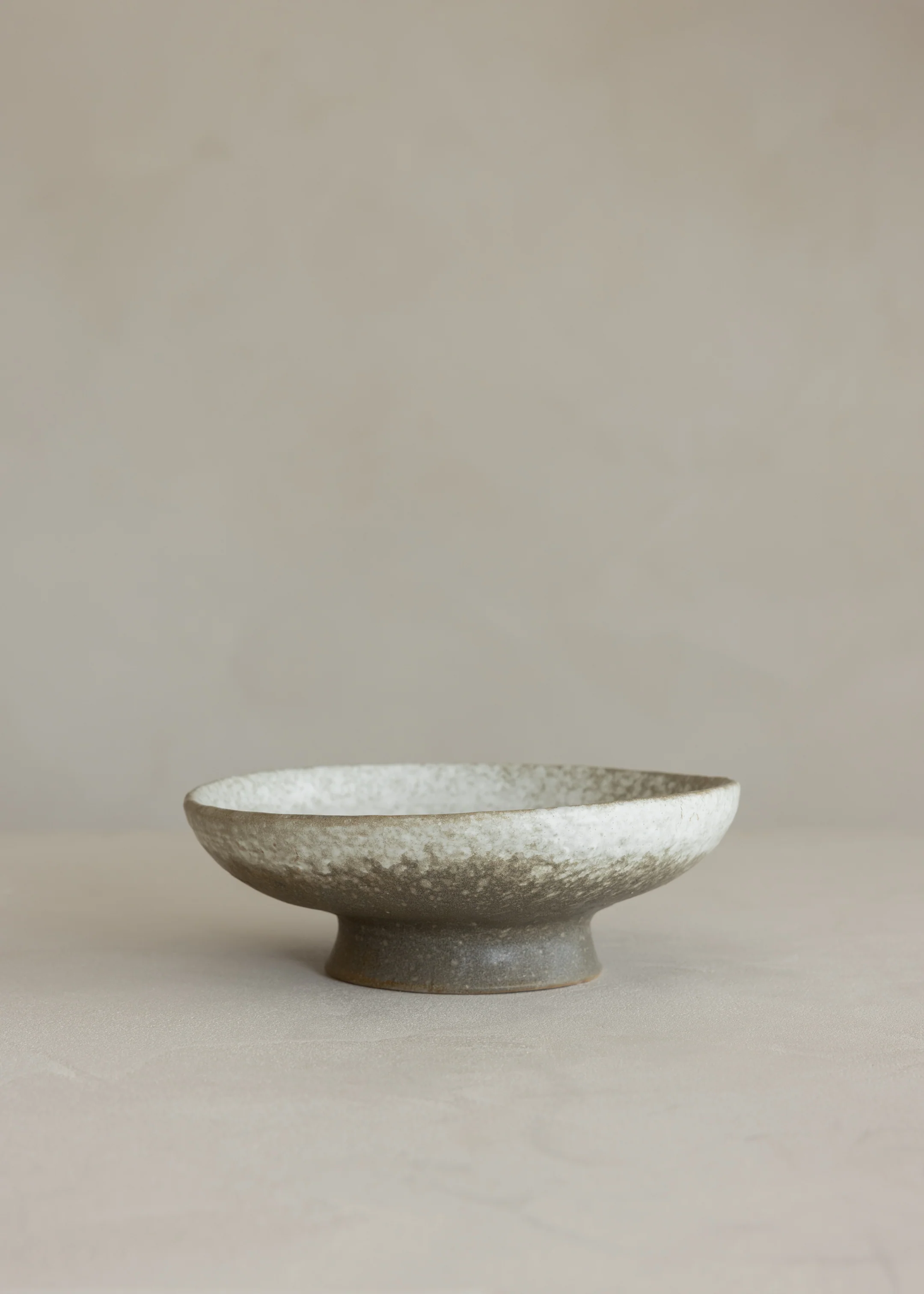Dusk Stoneware Raised Platter - Image 4