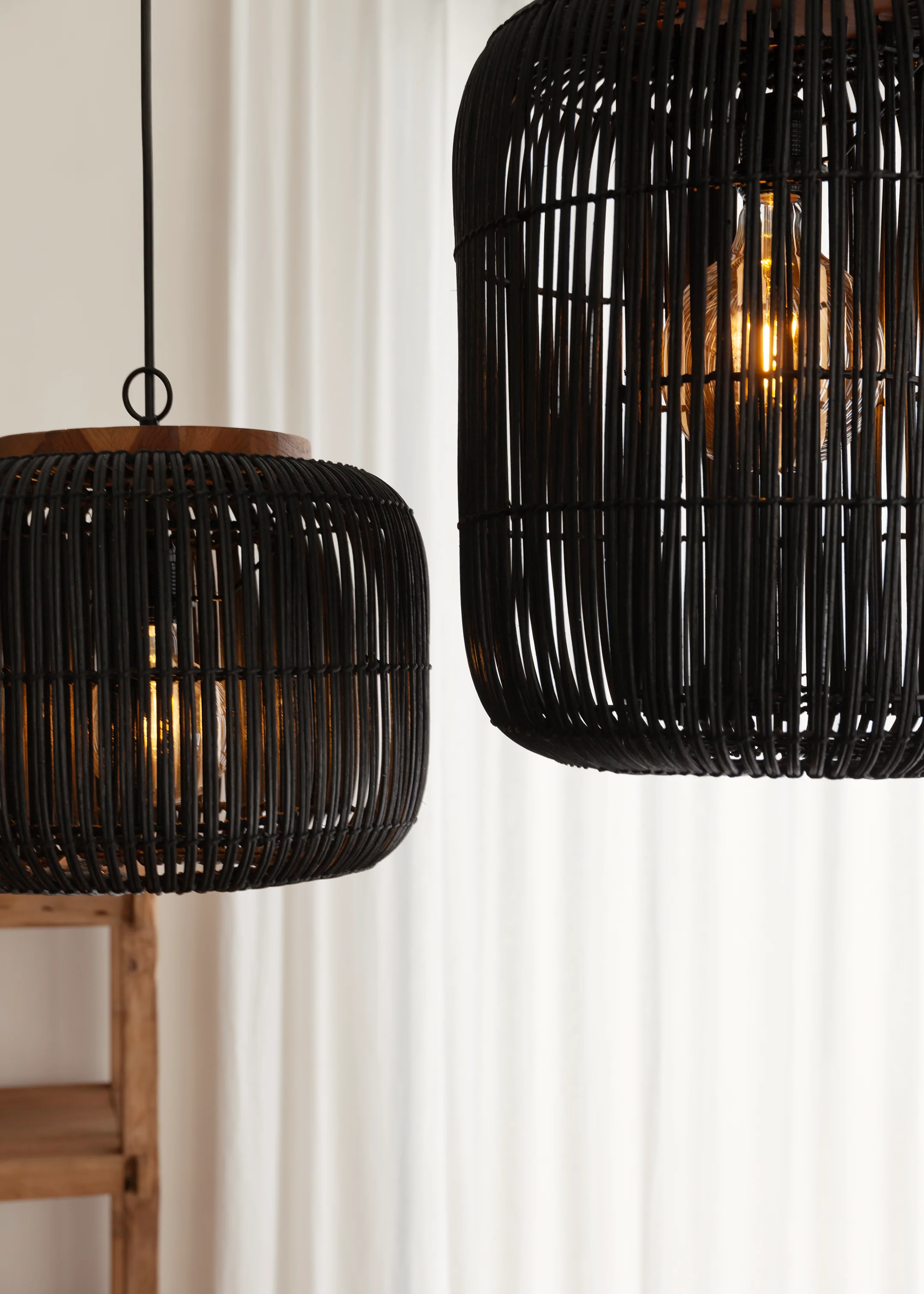 Ebba Pendant / Black - Image 3