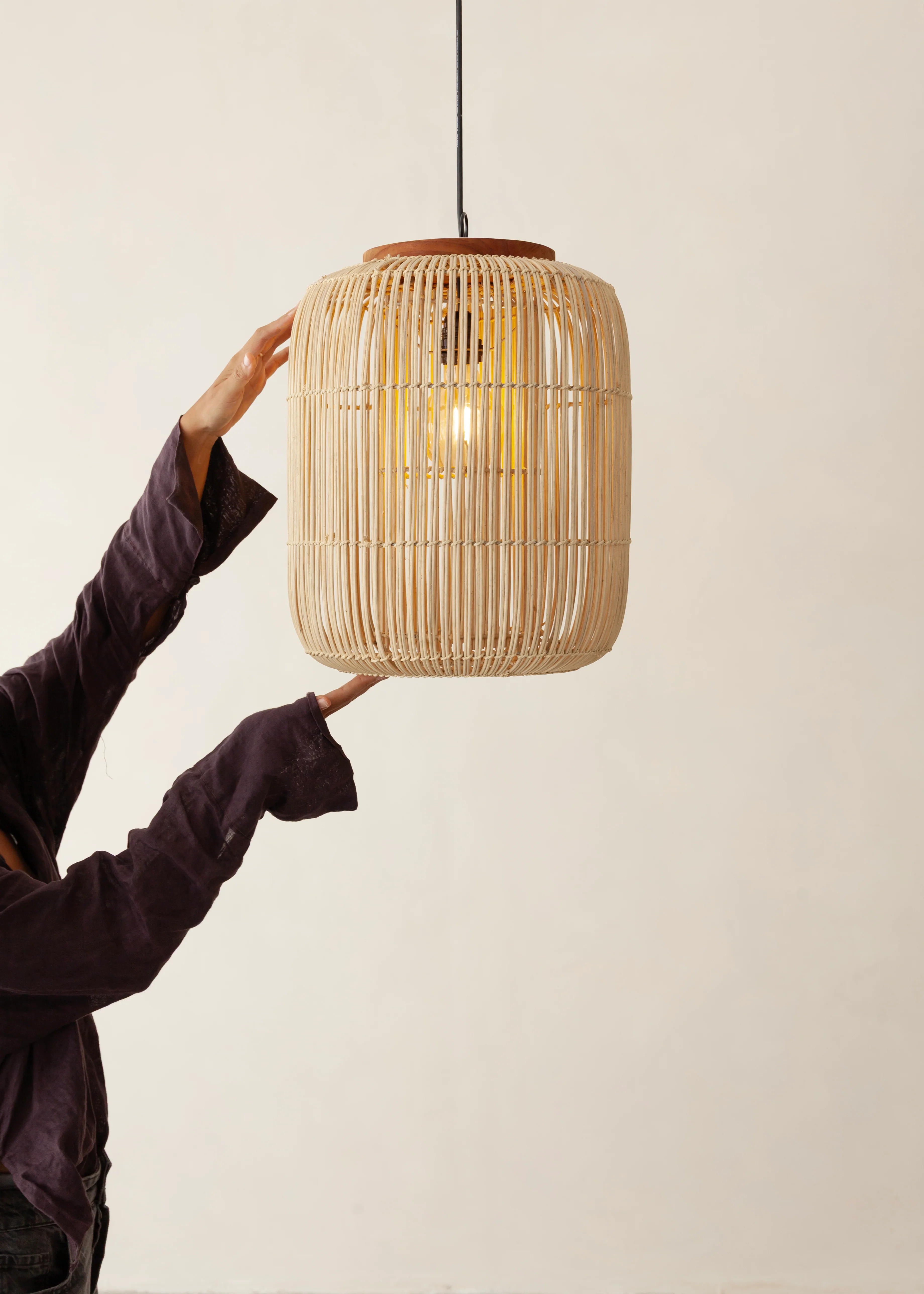 Ebba Pendant / Natural - Image 4