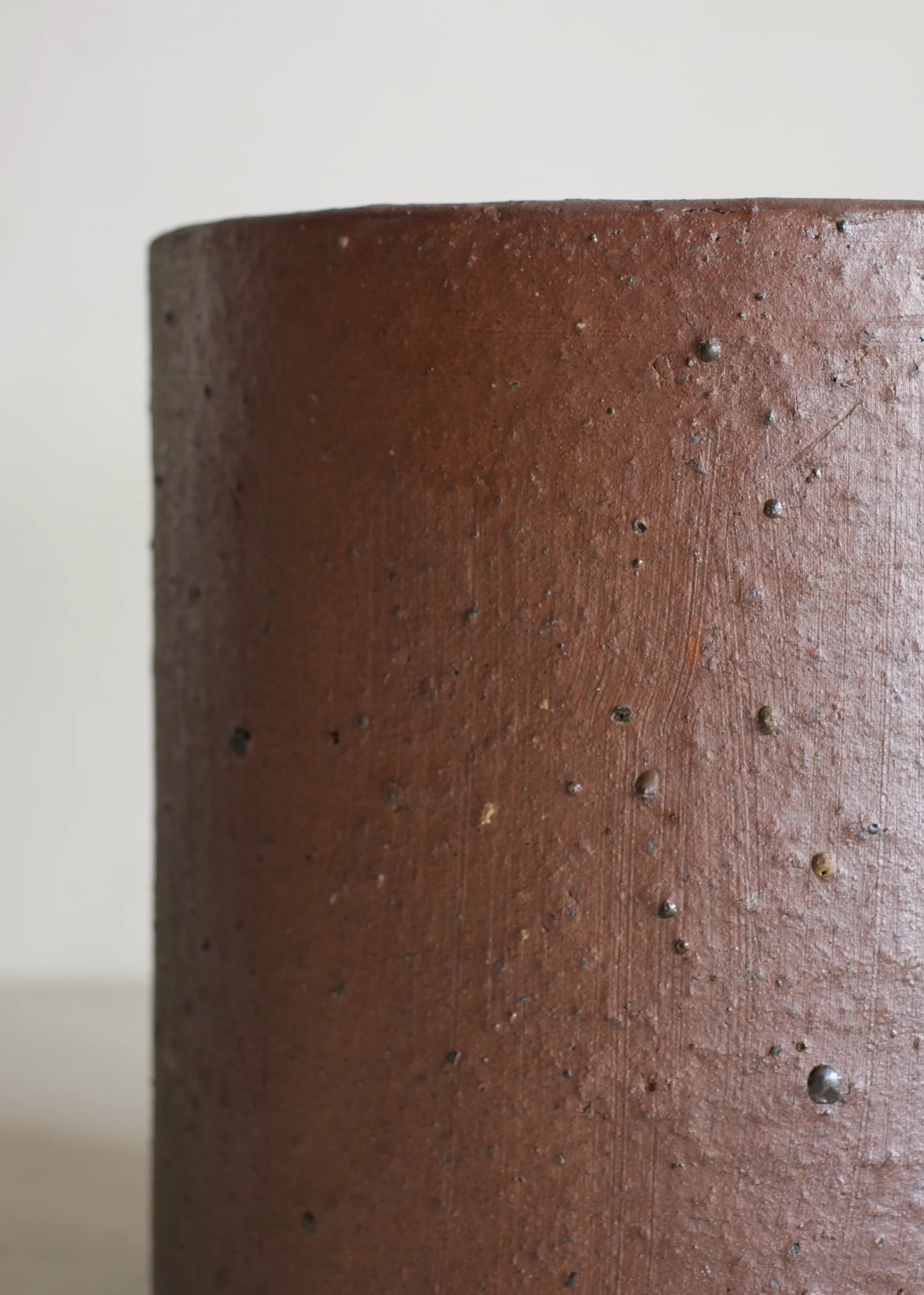 Edin Black Soil Pot - Image 5