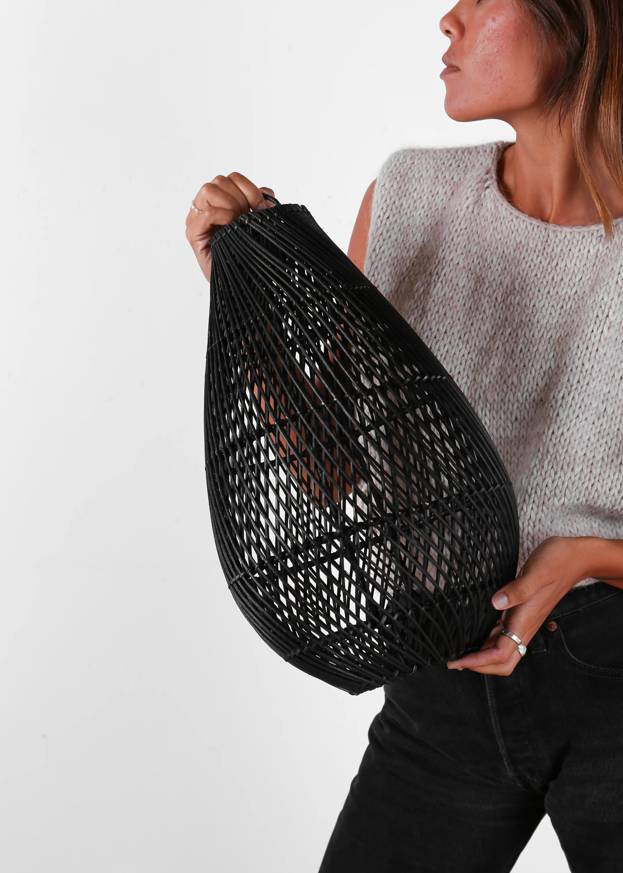 Evi Pendant / Black - Image 4