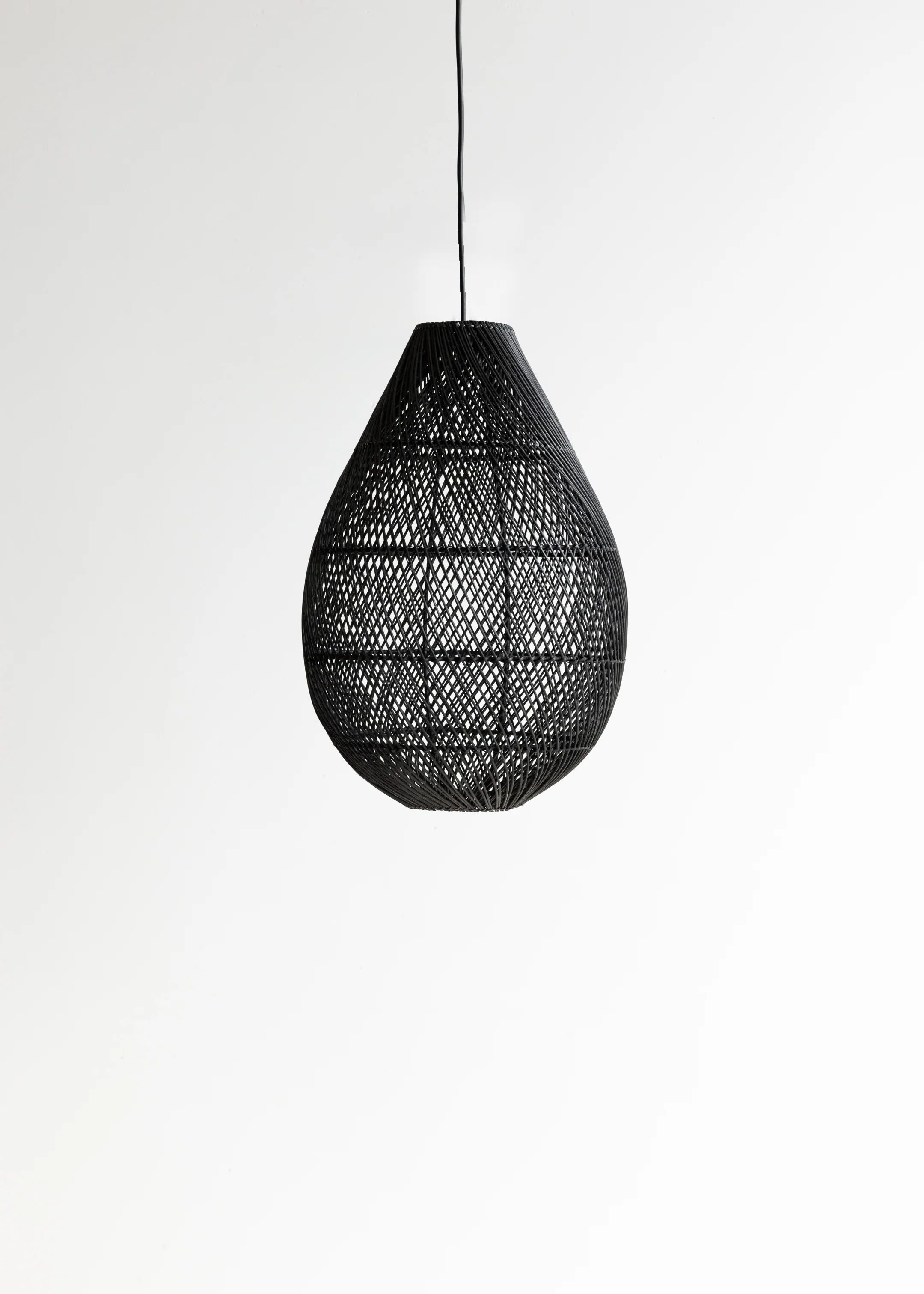 Evi Pendant / Black - Image 6