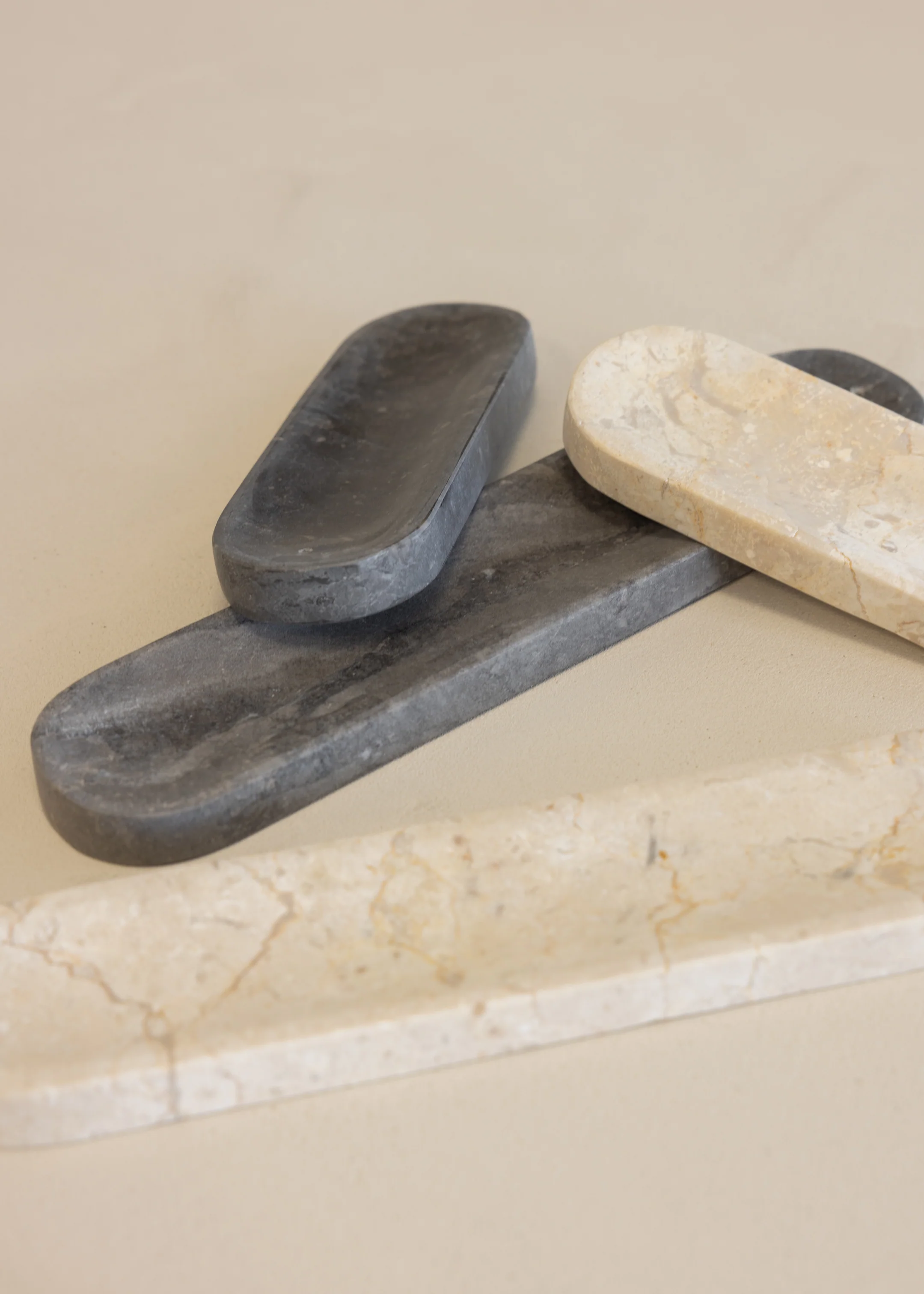 Isha Marble Incense Tray / Black - Image 4