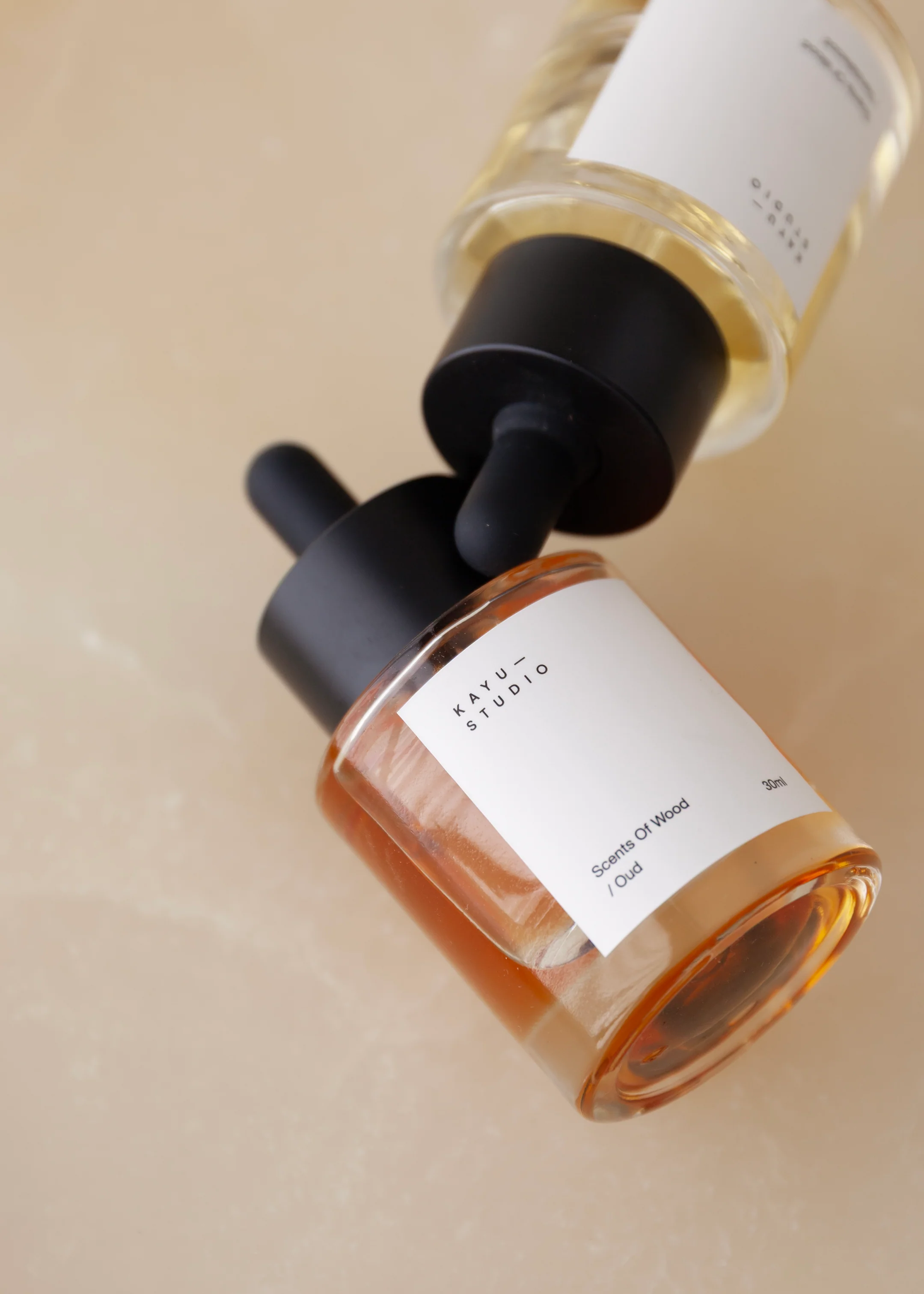 Kayu Signature Volcanic Rock Diffuser Oil / Oud - Image 2