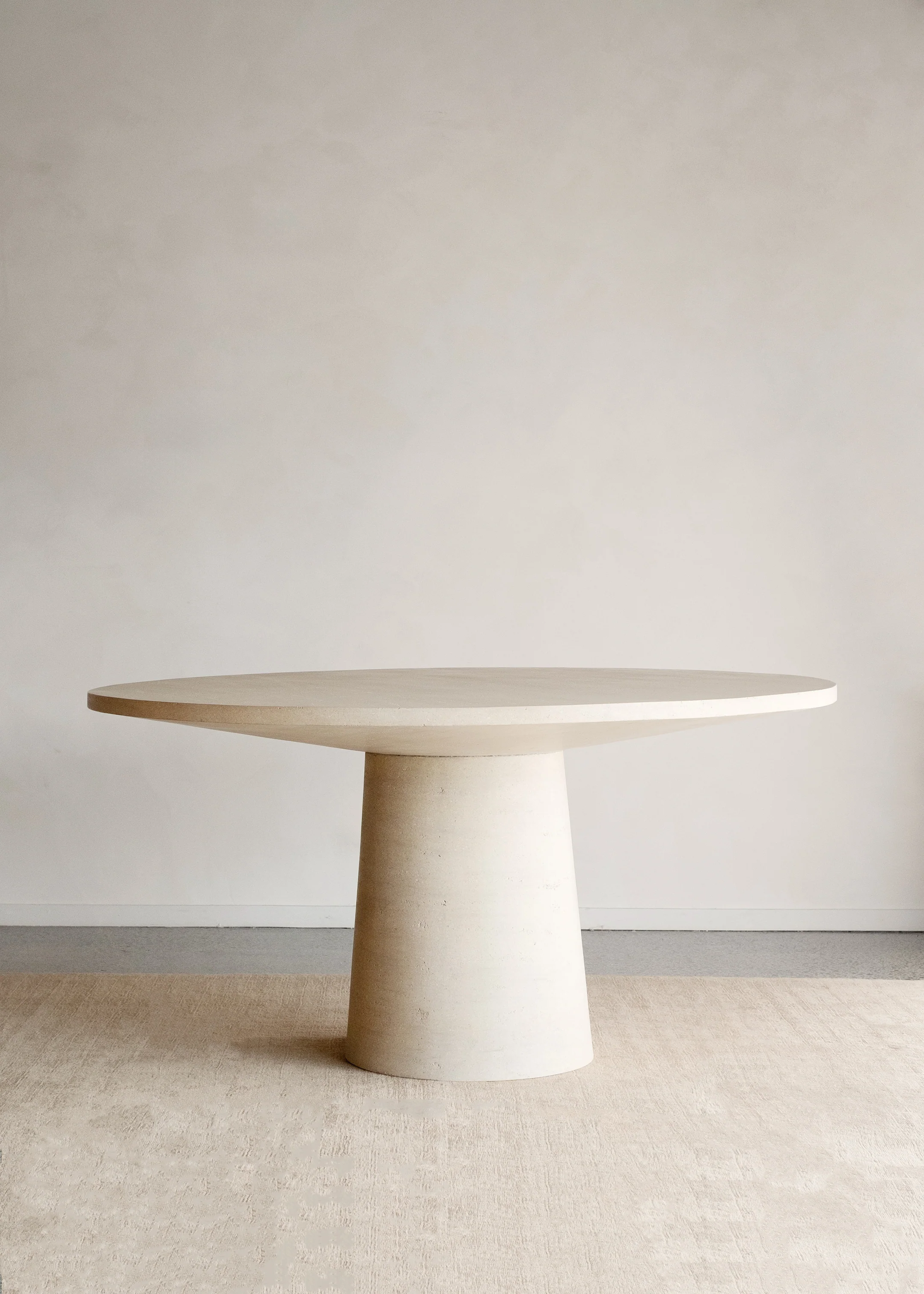 Maru Dining Table / Natural - Image 2