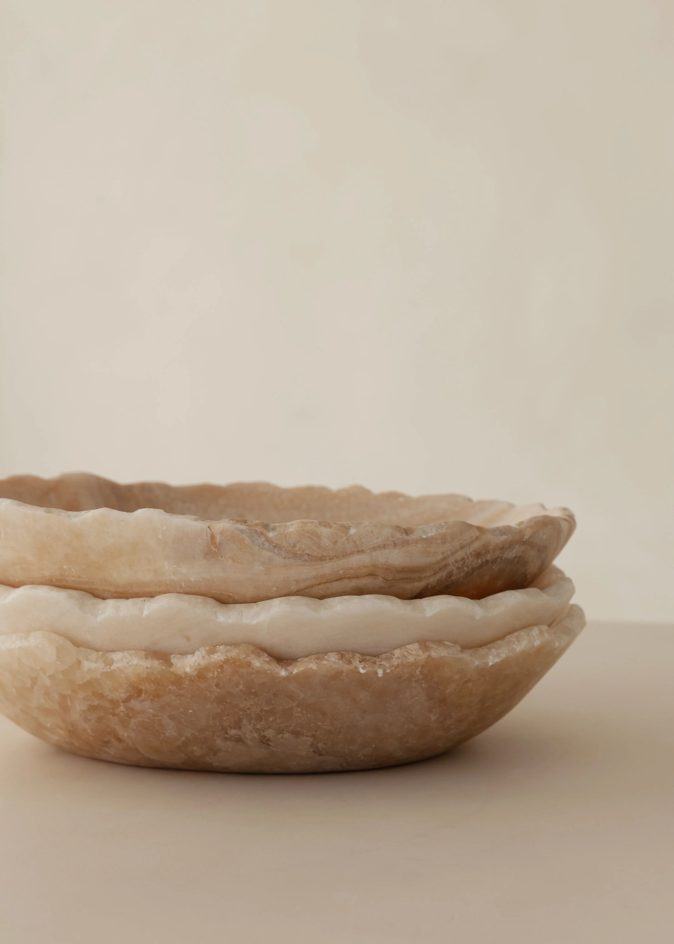 Miya Onyx Bowl / Ivory - Image 4