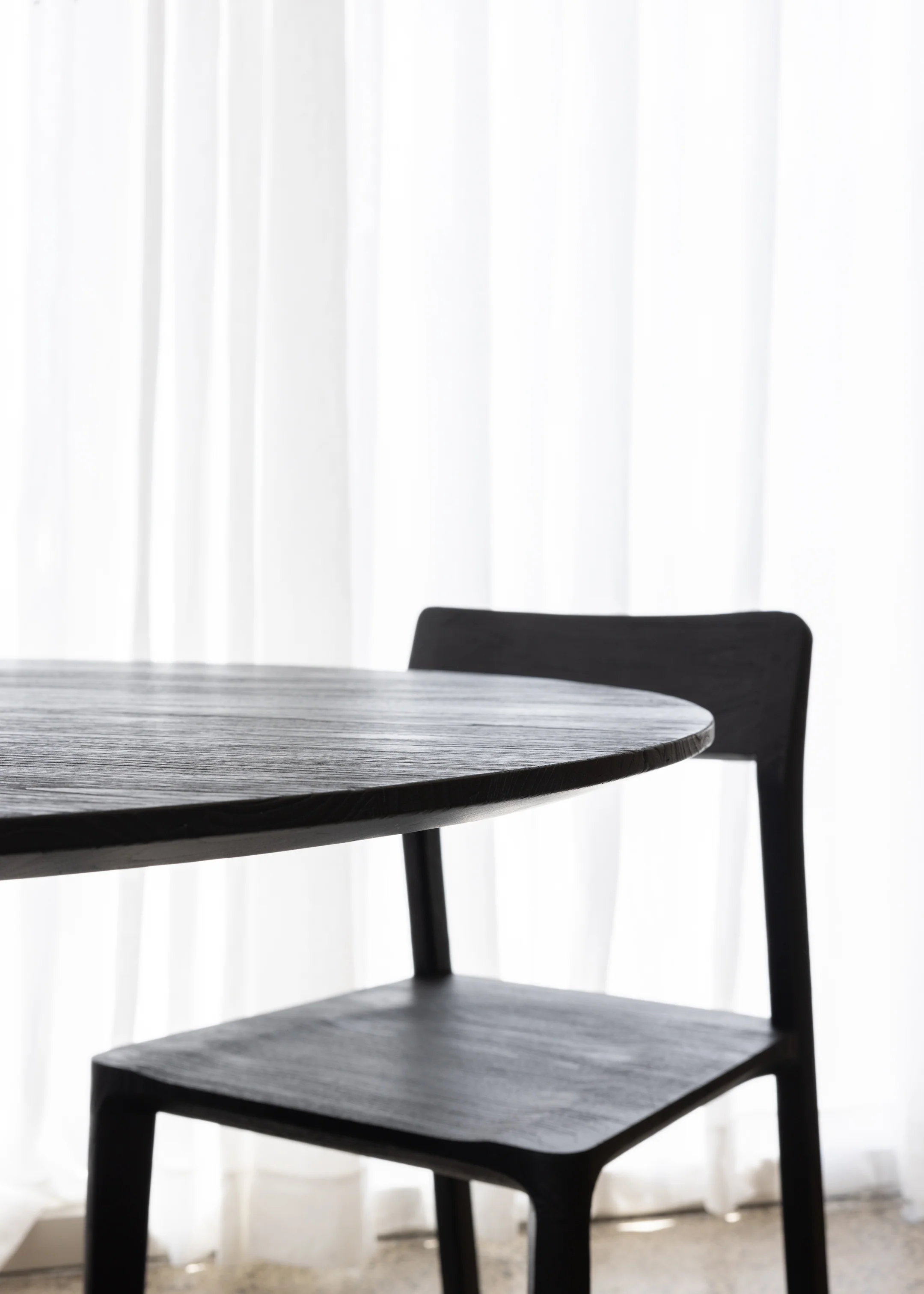 Tiram Dining Table / Black - Image 5