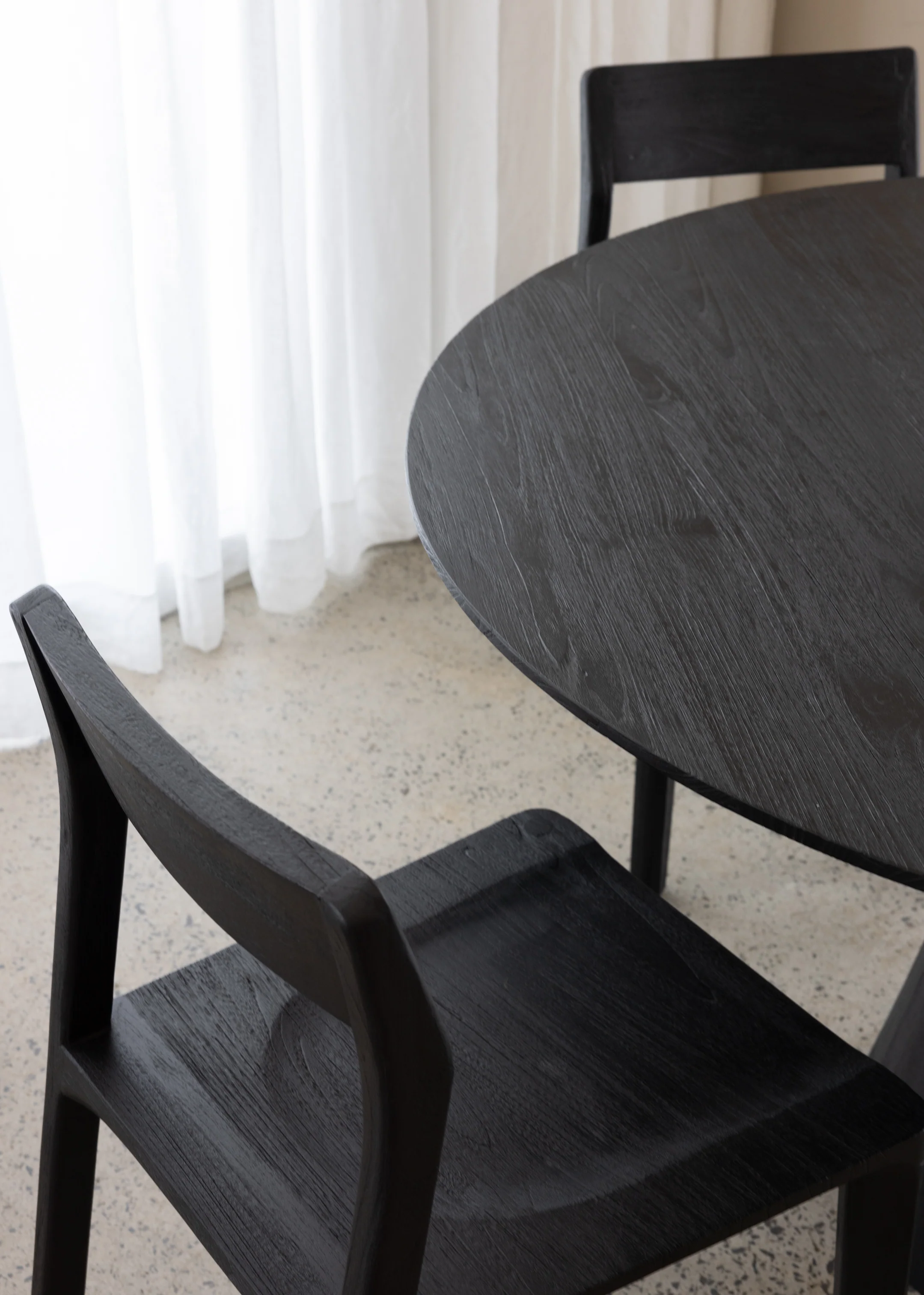 Tiram Dining Table / Black - Image 7